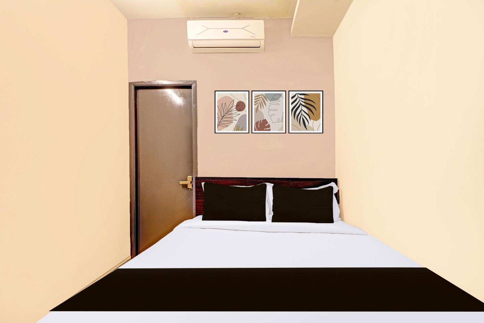 Super Hotel O Inn11 Near Central Station Chennai Exterior photo