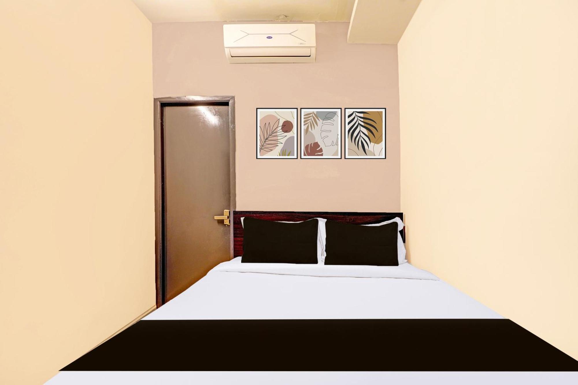 Super Hotel O Inn11 Near Central Station Chennai Exterior photo